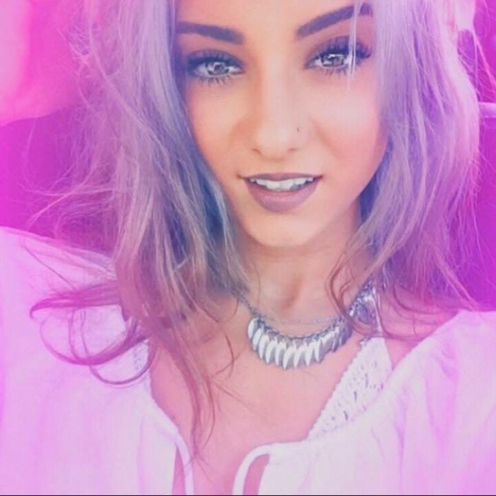 Meet your Posher, Kelsie